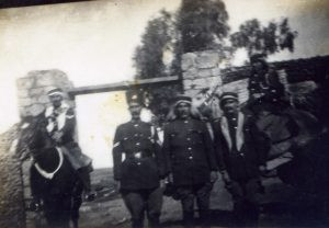 נציגי הערבים ליד "הבית הגדול"