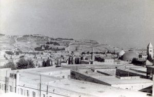 הר הבית מנוטר-דאם.