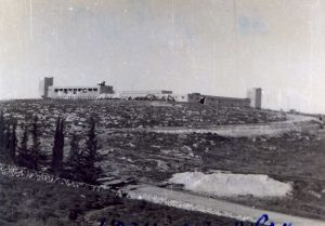 משטרת בית ג'וברין
כביש הגישה וכביש חברון אשקלון.