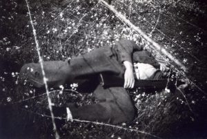 כיתוב: כפר יעבץ, 17.2.1948
.... וזחילה מתחת לגדרות תיל.