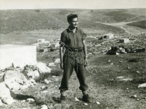 יחיאל פרסיל בחרבת אטללה
יחיאל, מפקד מחלקה בפלוגה ג' ("הדתית") של גדוד 33. שרד בעור שיניו את הקרב הטרגי בעירק אל מנשיה ביום 28.12.1948